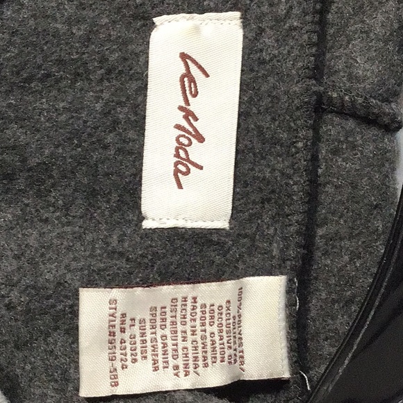 Women’s LeModa Charcoal Gray Cape. Size One Size fits most. - Picture 3 of 11